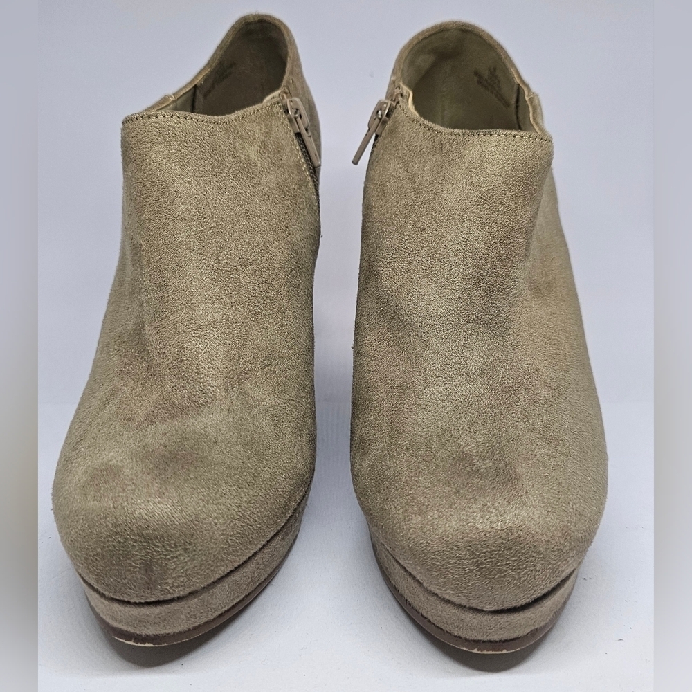 Xappeal Women's Taupe Suede Wedge Booties Size 8 - Picture 8 of 9